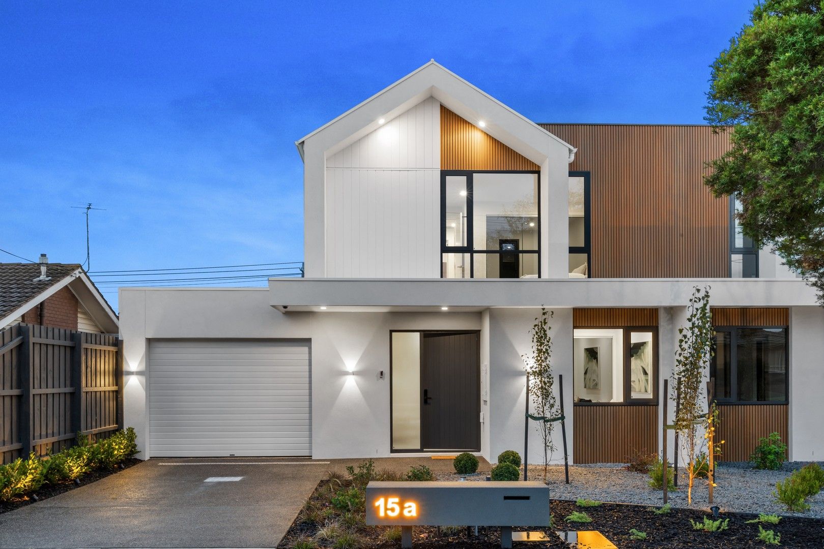 4 bedrooms Townhouse in 15A Nepean Avenue HAMPTON EAST VIC, 3188