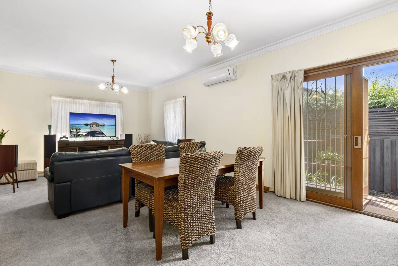 2/4 Whitmuir Road, Bentleigh VIC 3204, Image 2