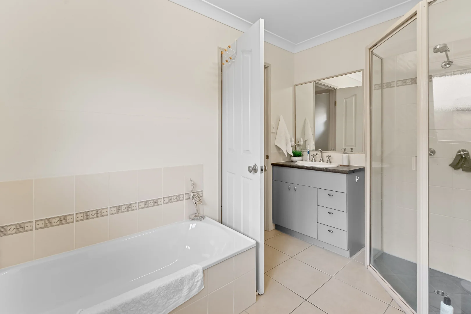 Additional image 4 of 10 WOODROSE DRIVE, Mount Sheridan QLD 4868