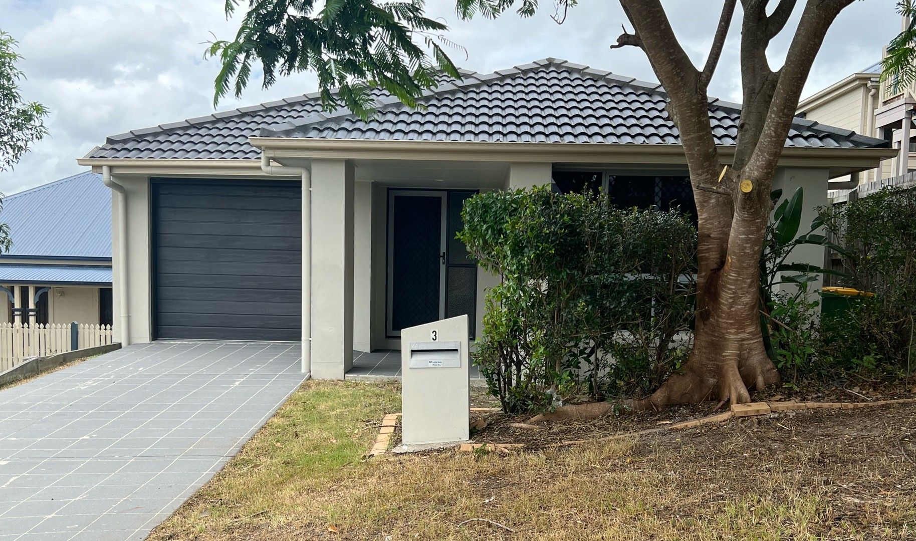 4 bedrooms House in  SPRINGFIELD LAKES QLD, 4300