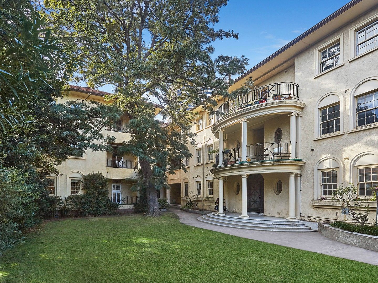 2 bedrooms Apartment / Unit / Flat in 8/20 Princes  Street ST KILDA VIC, 3182