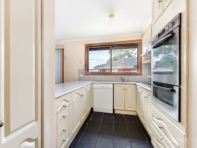 4 Pageant Walk, Kings Park VIC 3021, Image 1