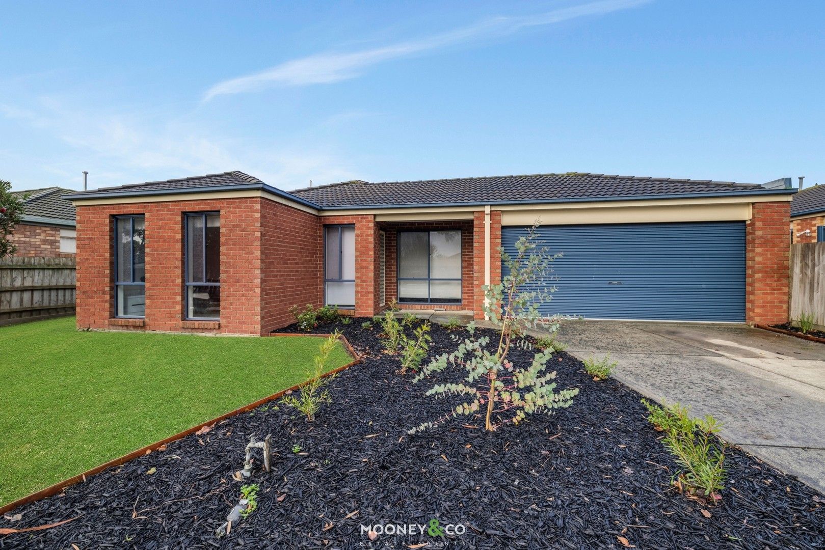 8 Stephellen Way, Cranbourne West VIC 3977, Image 0