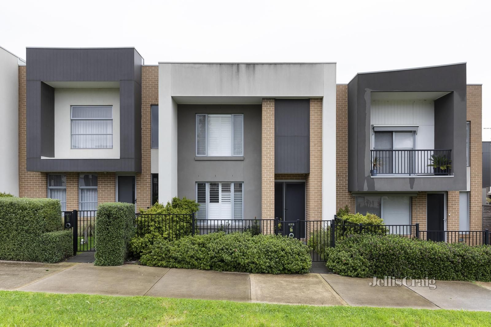 3 bedrooms Townhouse in 83 Camera Walk COBURG NORTH VIC, 3058