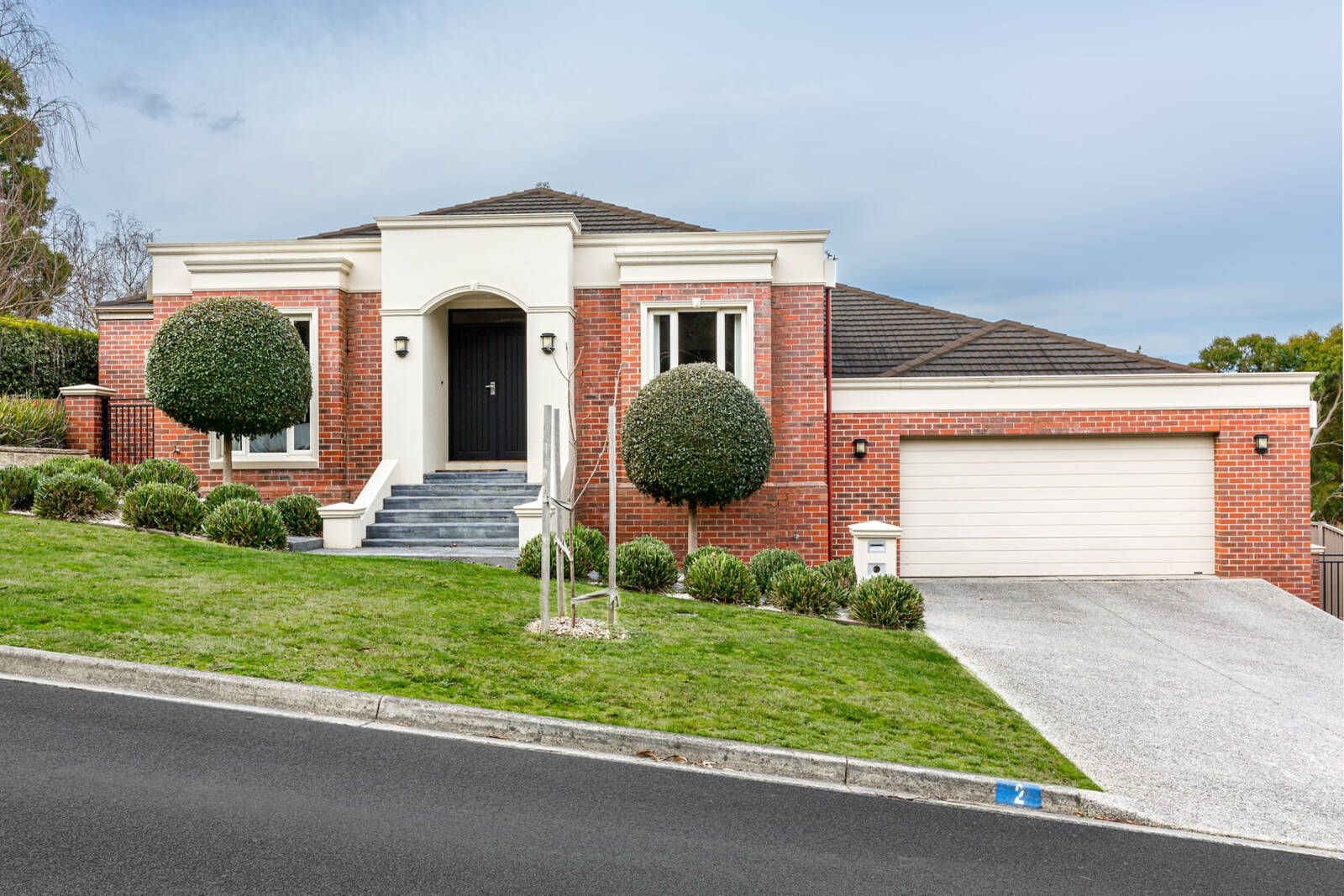 2 Yorkshire Court, Nerrina VIC 3350, Image 0