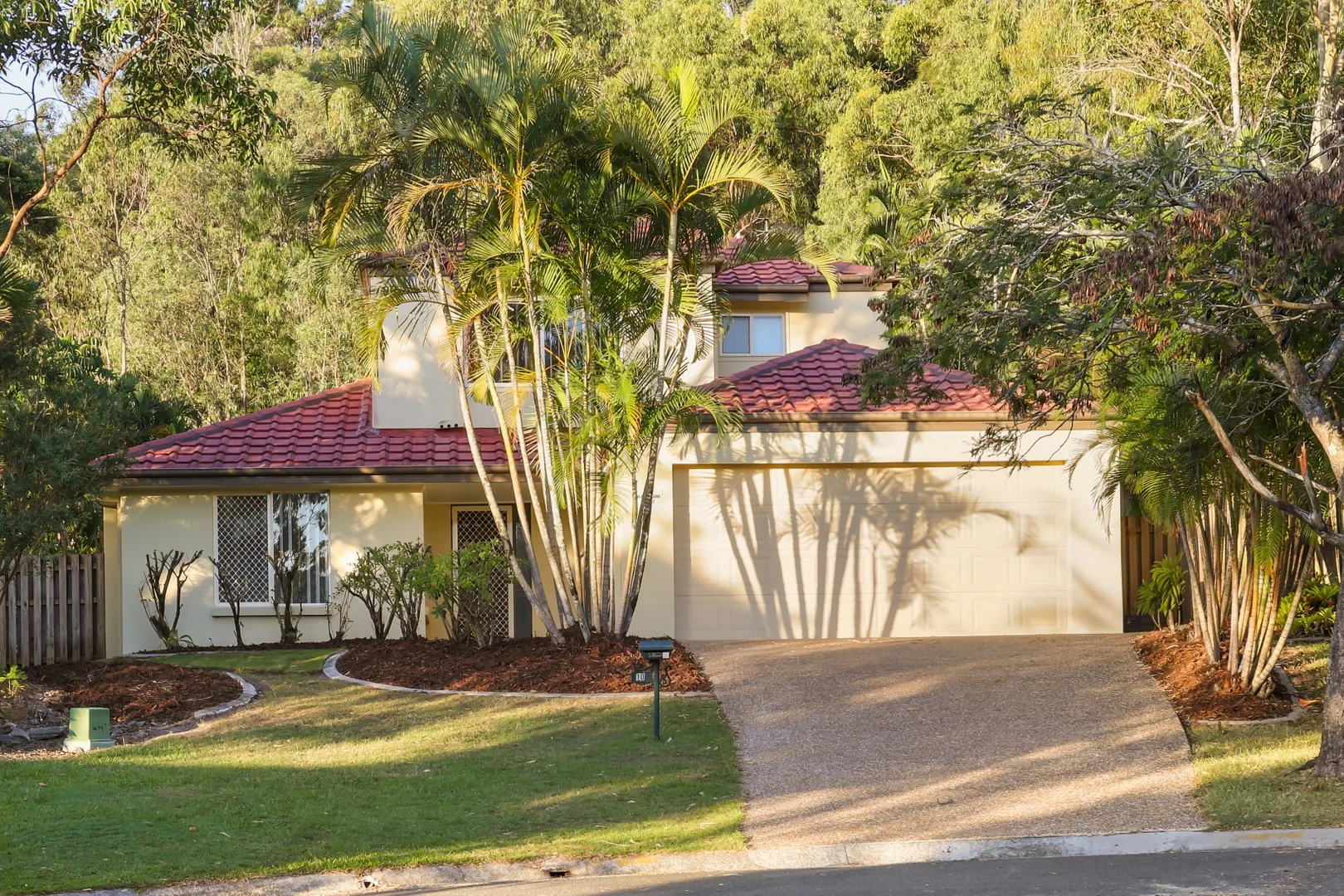 10 Woodbine Court, Parkwood QLD 4214