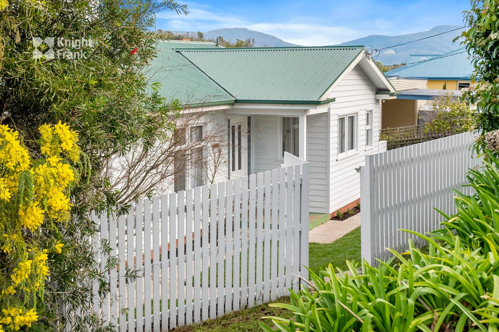 16 Malunna Road, Lindisfarne TAS 7015, Image 0