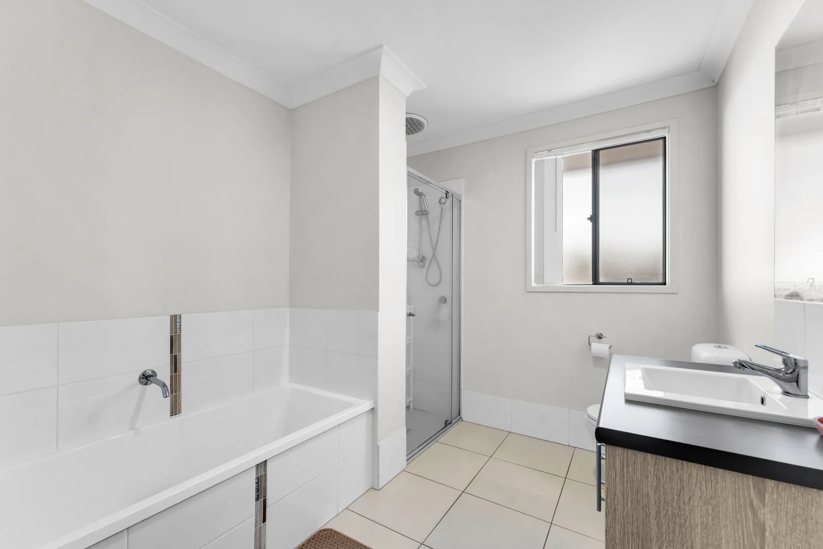 Additional image 11 of 1/229 Edwards Street, Flinders View QLD 4305