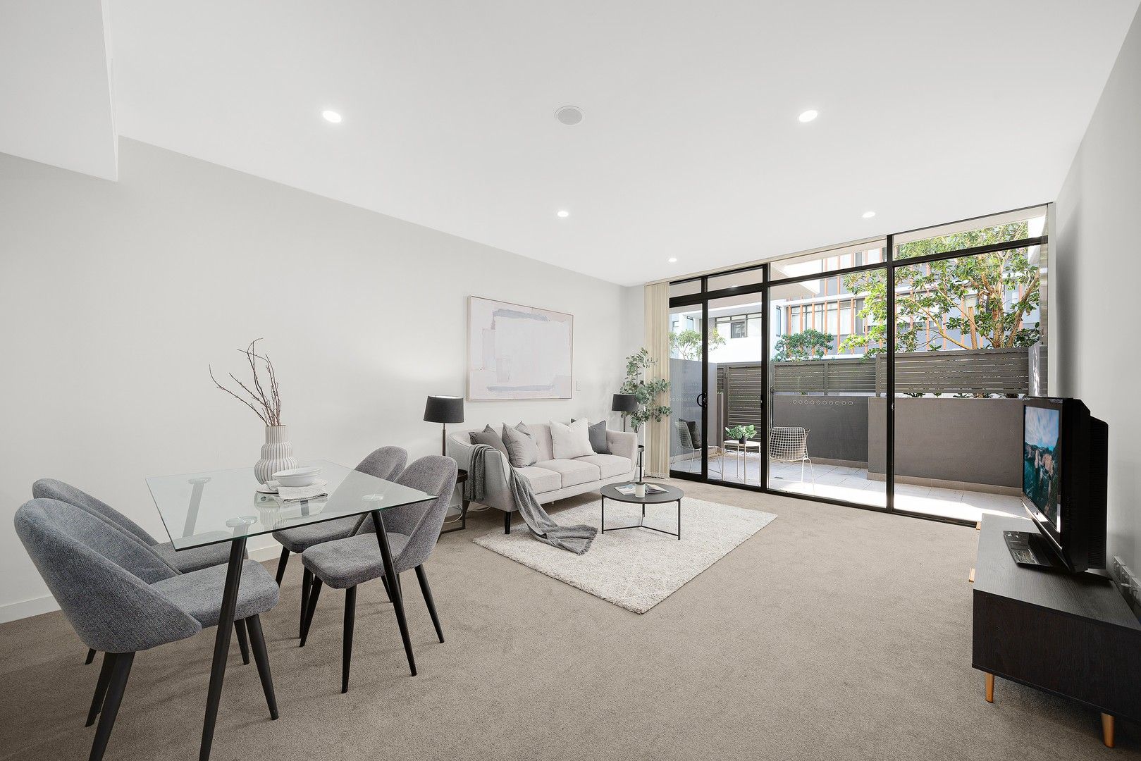 1 bedrooms Apartment / Unit / Flat in 3G/10 Waterview Drive LANE COVE NSW, 2066