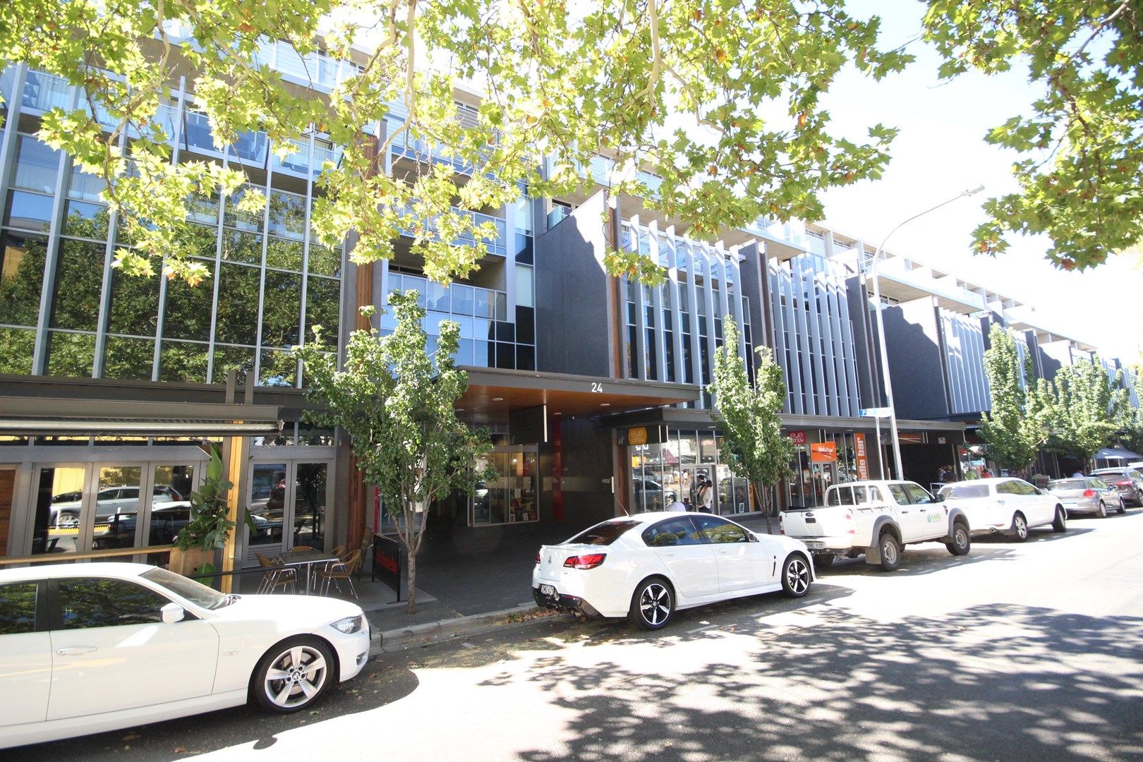 2 bedrooms Apartment / Unit / Flat in 212/24 Lonsdale Street BRADDON ACT, 2612