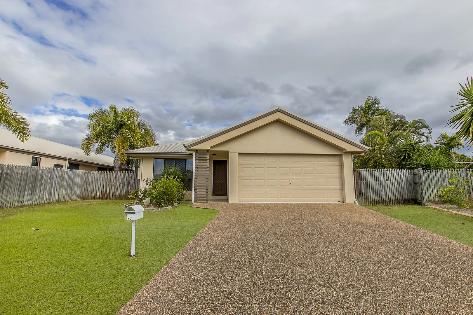 27 Fitzgerald Crescent, Kirwan QLD 4817