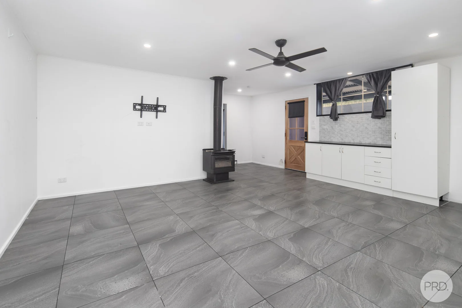 Additional image 11 of 18 Coulter Street, Wendouree VIC 3355