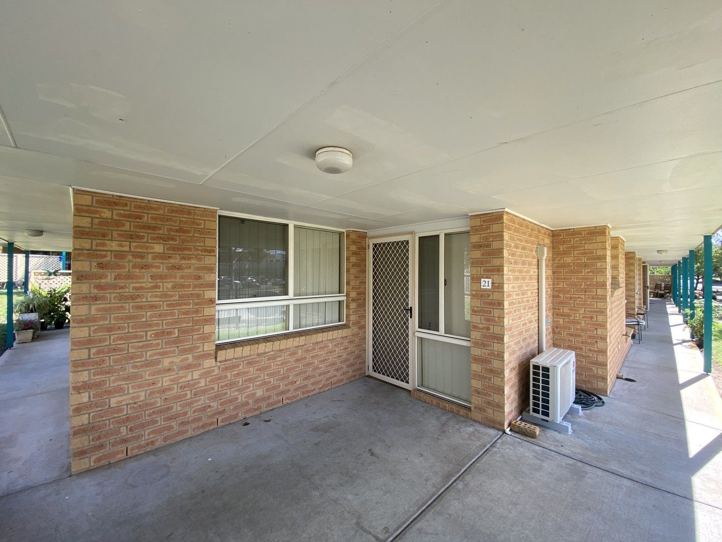 1 bedrooms Apartment / Unit / Flat in 21/7 Severin Court THURGOONA NSW, 2640