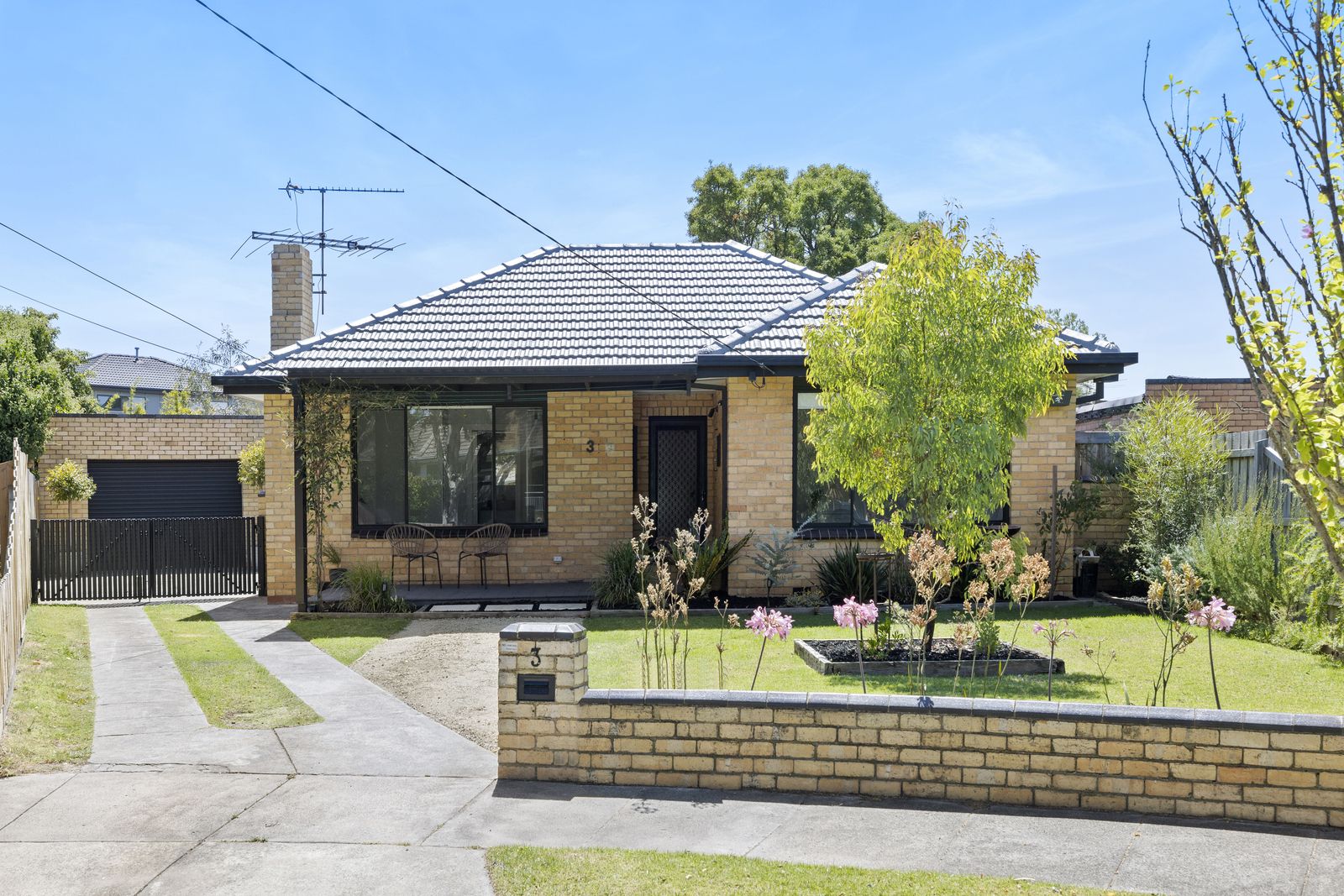 3 bedrooms House in 3 Virginia Court MENTONE VIC, 3194