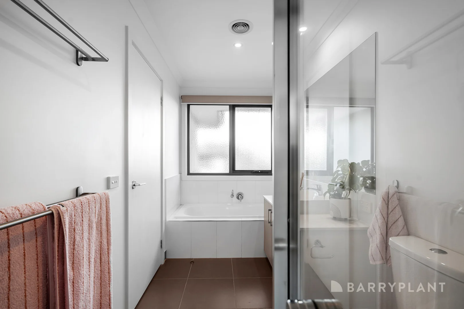 Additional image 8 of 2 Villa Close, Lilydale VIC 3140