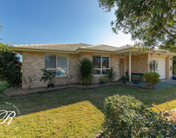 6 James Foster Drive, Black Head NSW 2430