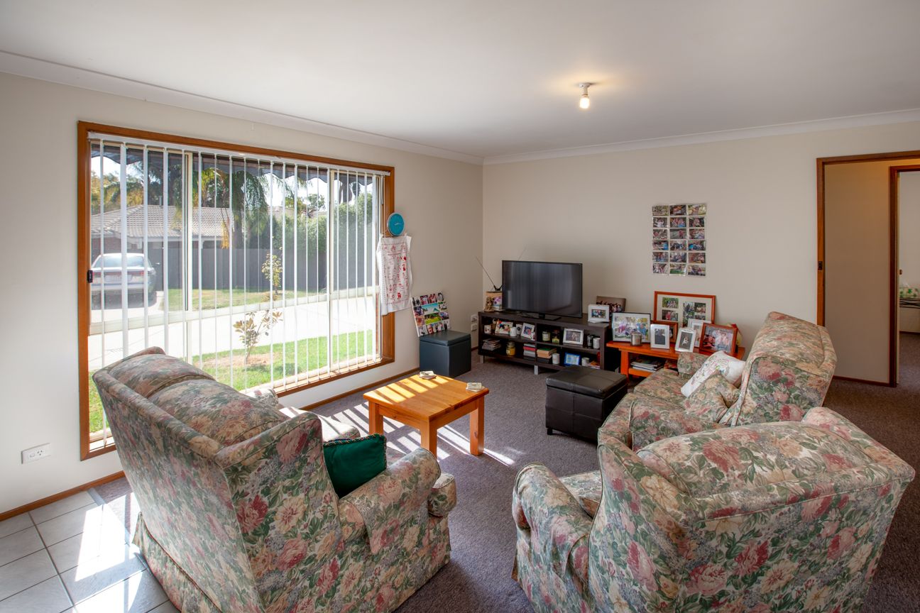 1/6 Murra Court, Kiewa VIC 3691, Image 2