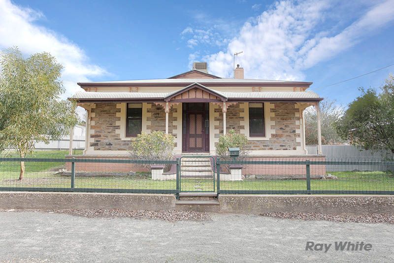 4 Queen Street, Burra SA 5417, Image 0