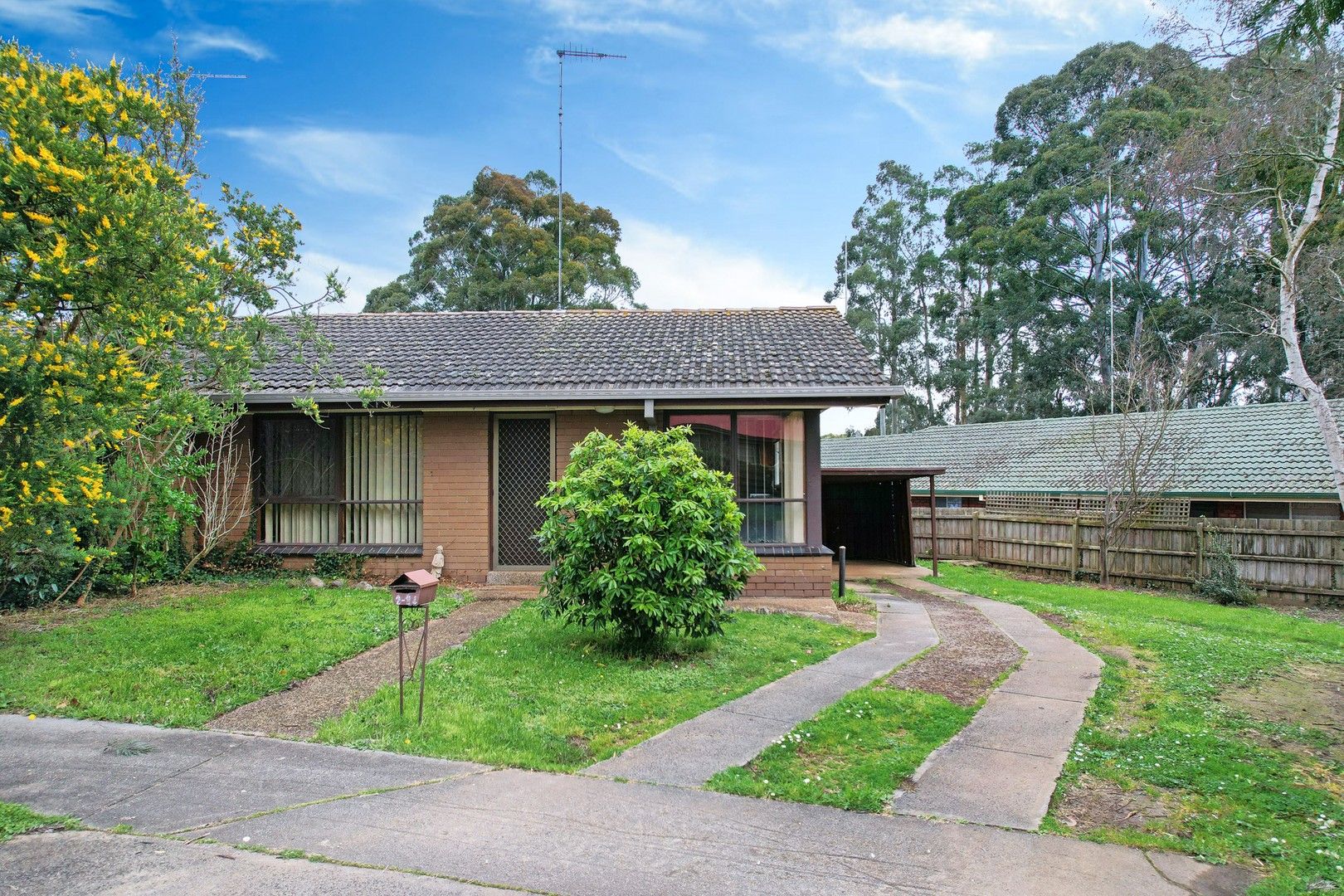 2 bedrooms Apartment / Unit / Flat in 2/24 Toorak Avenue WARRAGUL VIC, 3820