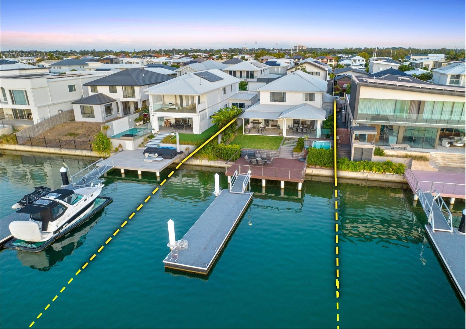 33 Quay Circuit, Newport QLD 4020 Domain