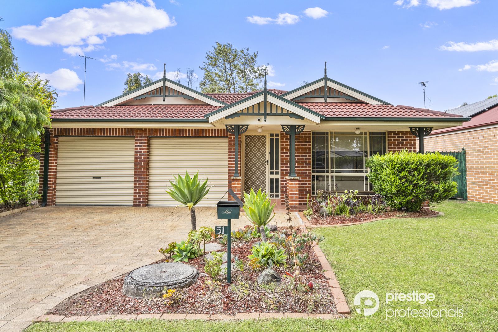 51 Wombeyan Court, Wattle Grove NSW 2173, Image 0