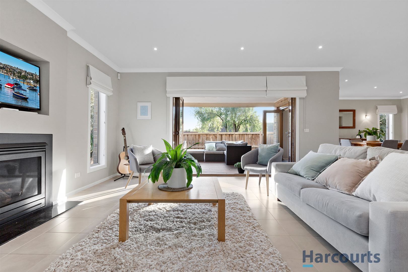 24 Maylands Crescent, Glen Waverley VIC 3150, Image 1