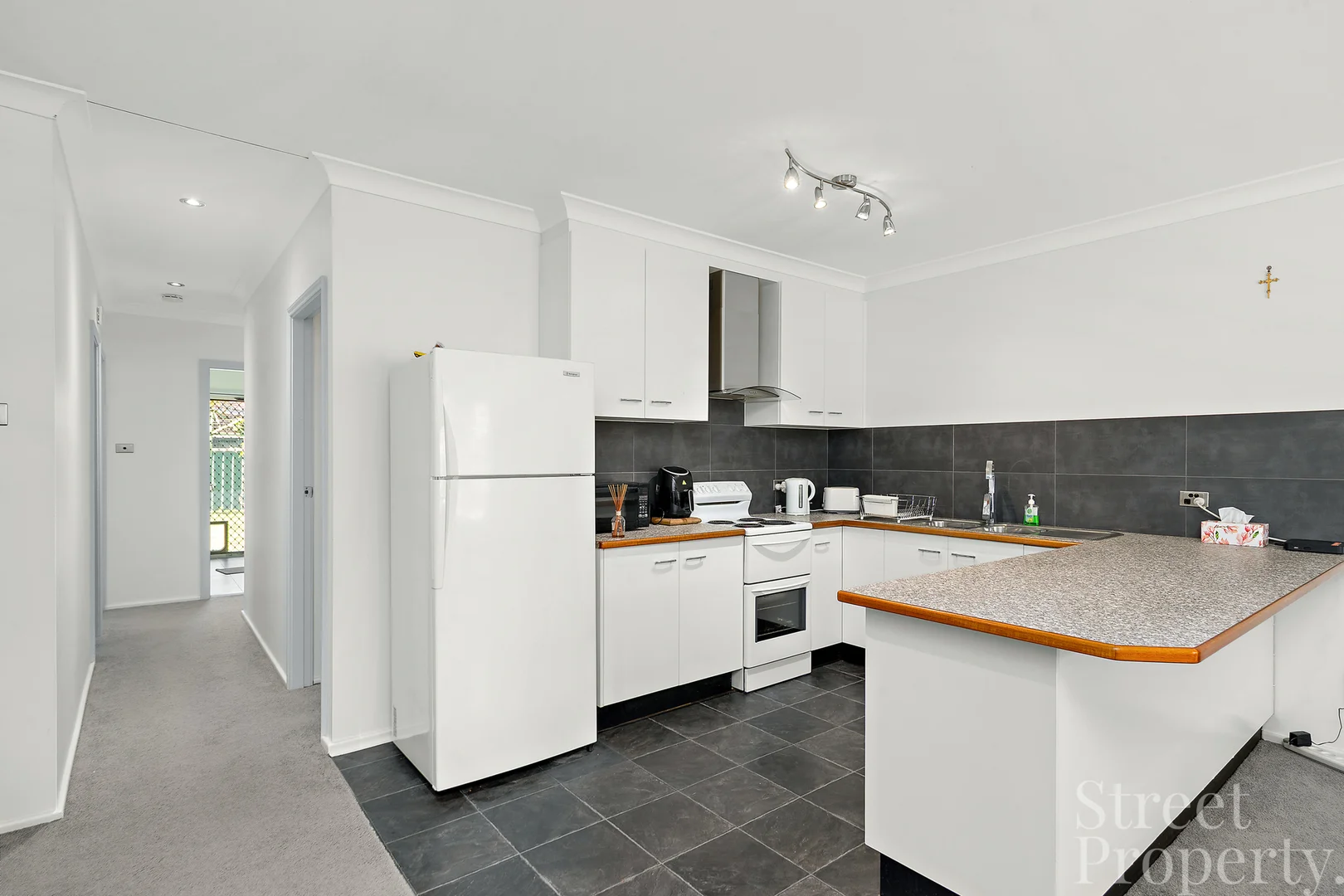 Additional image 3 of 1/137 Floraville Road, Floraville NSW 2280