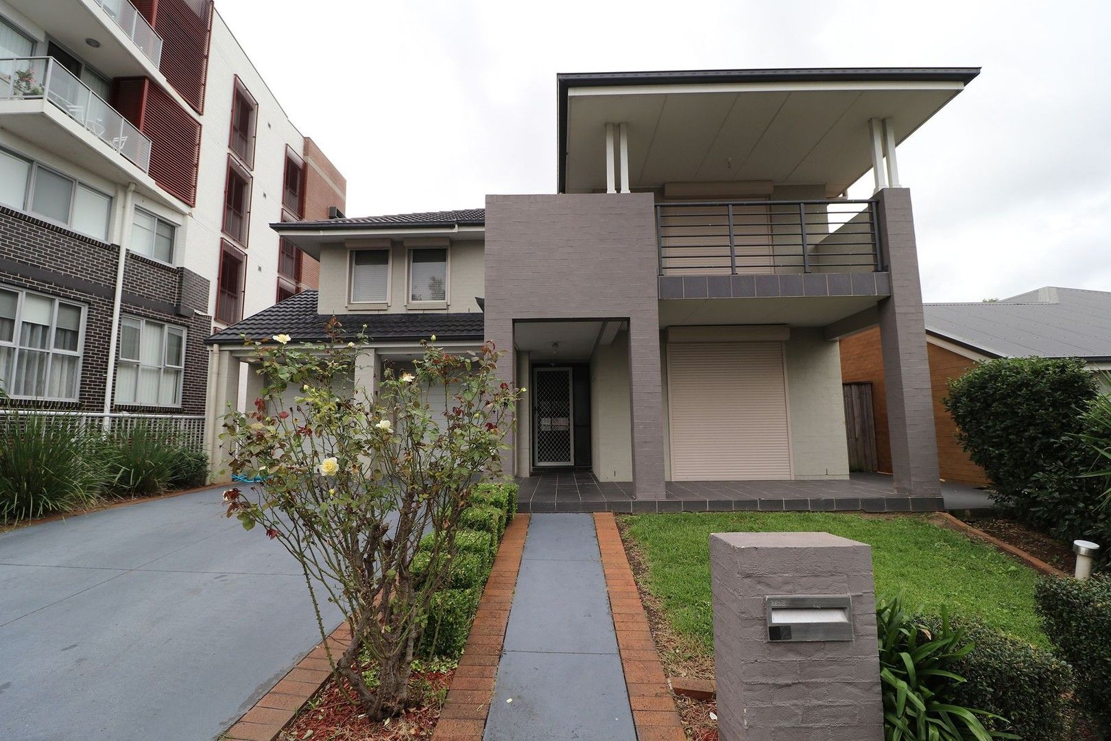 4 bedrooms House in 52 Santana Road CAMPBELLTOWN NSW, 2560