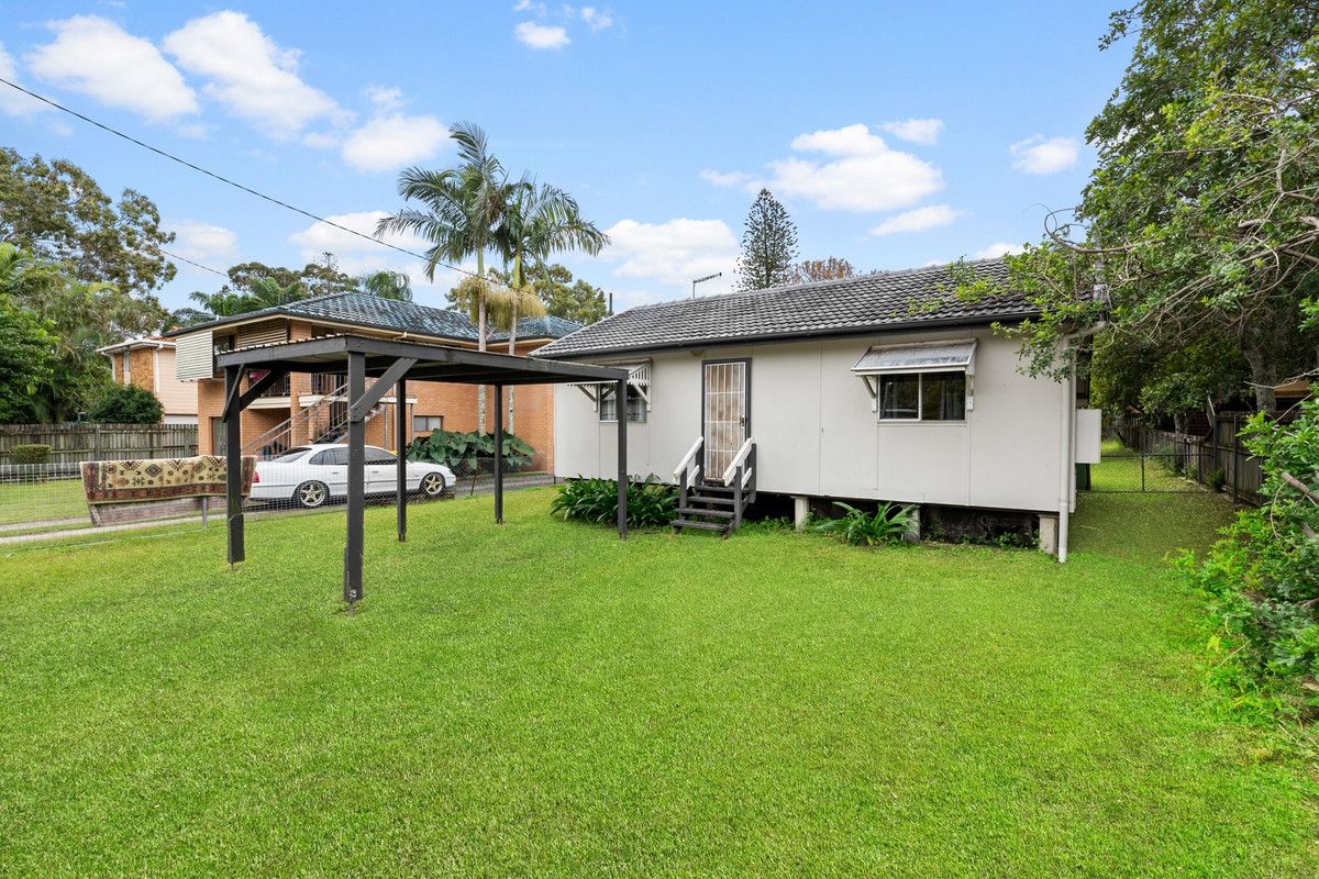 2 bedrooms House in 13 Central Avenue DECEPTION BAY QLD, 4508
