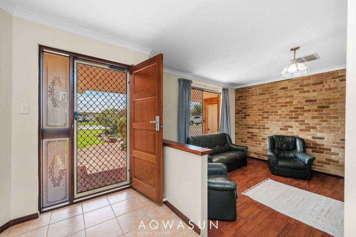 54 Karunjie Road, Golden Bay WA 6174, Image 2