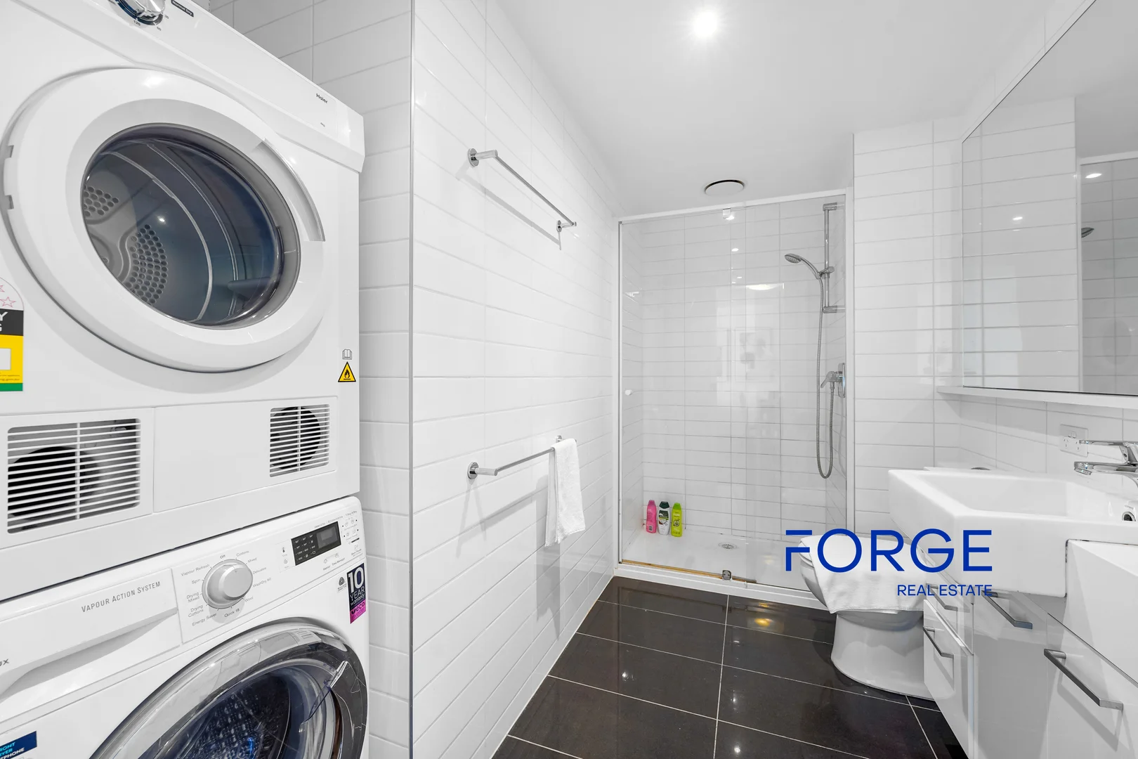 Additional image 18 of 3704/241-243 City Road, Southbank VIC 3006