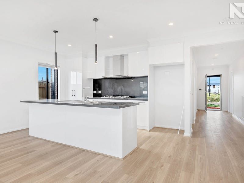 7 Broom Road, Aintree VIC 3336 House For Rent 560 Domain