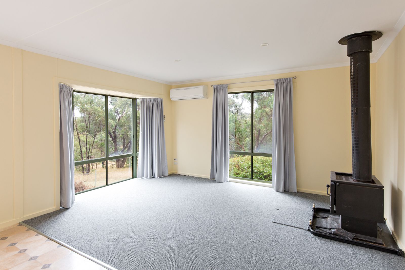 2 bedrooms House in 154 Kingfisher Drive LAL LAL VIC, 3352