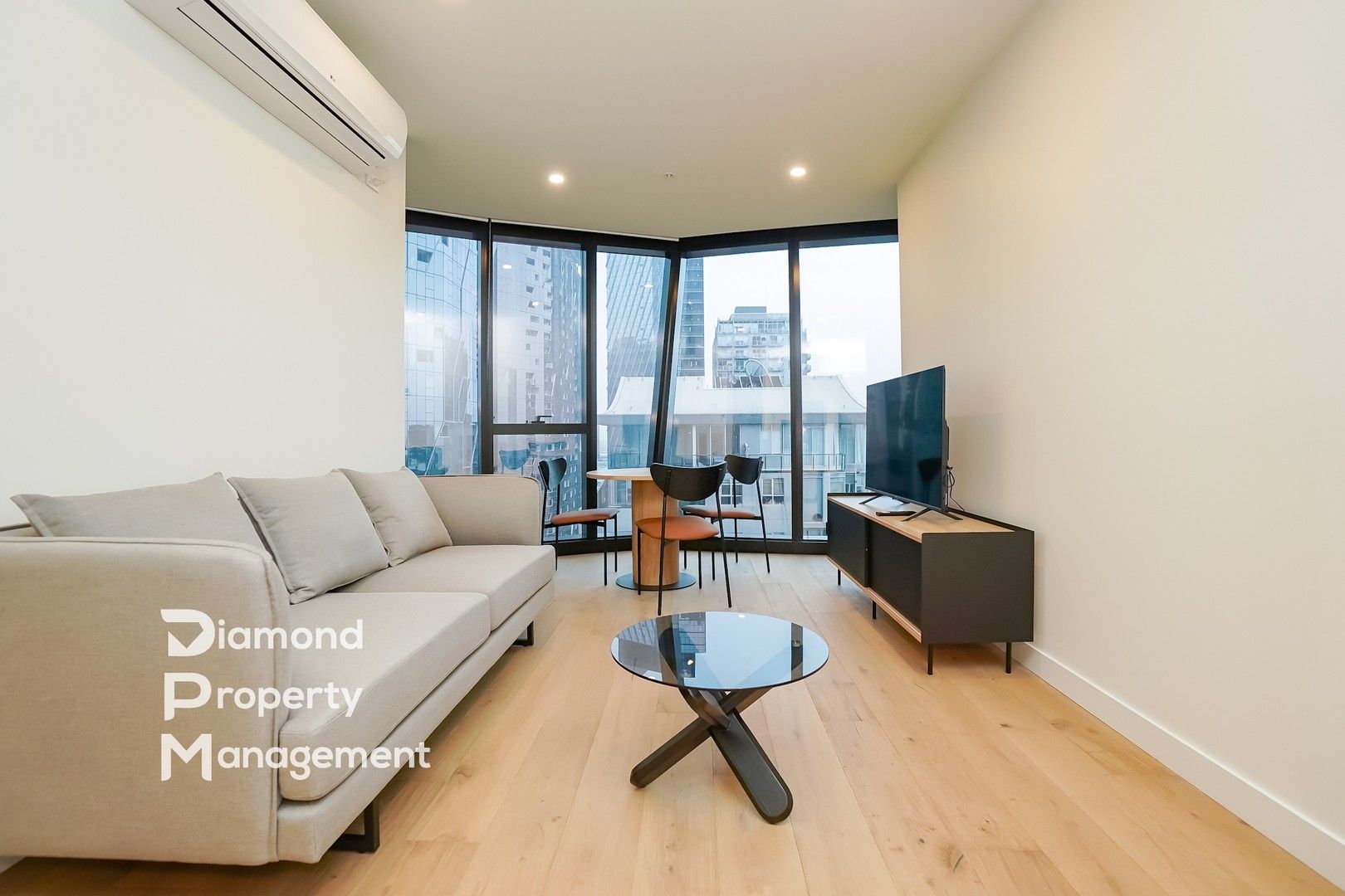 1 bedrooms Apartment / Unit / Flat in 2307/301 King Street MELBOURNE VIC, 3000