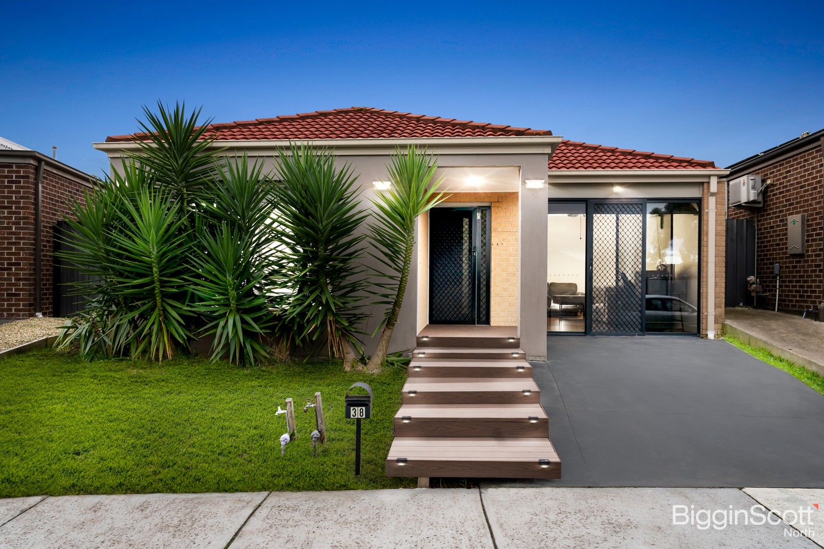 38 Kensley Circuit, Craigieburn VIC 3064, Image 0