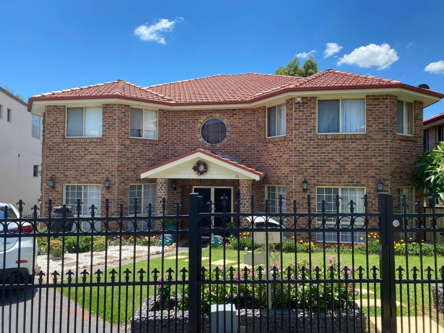 1 bedrooms House in 33 Garland Cresent BONNYRIGG HEIGHTS NSW, 2177