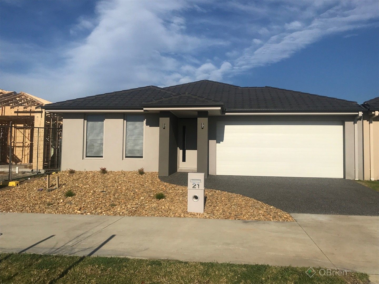 4 bedrooms House in 21 Flanagan Crescent CRANBOURNE SOUTH VIC, 3977