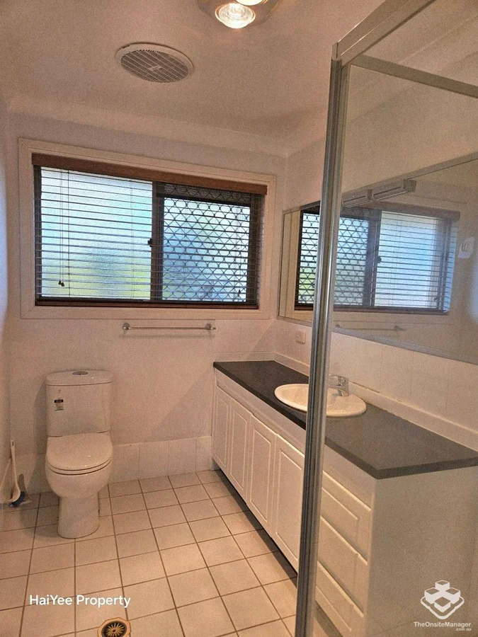 Additional image 6 of 4 Huntington Court, Calamvale QLD 4116