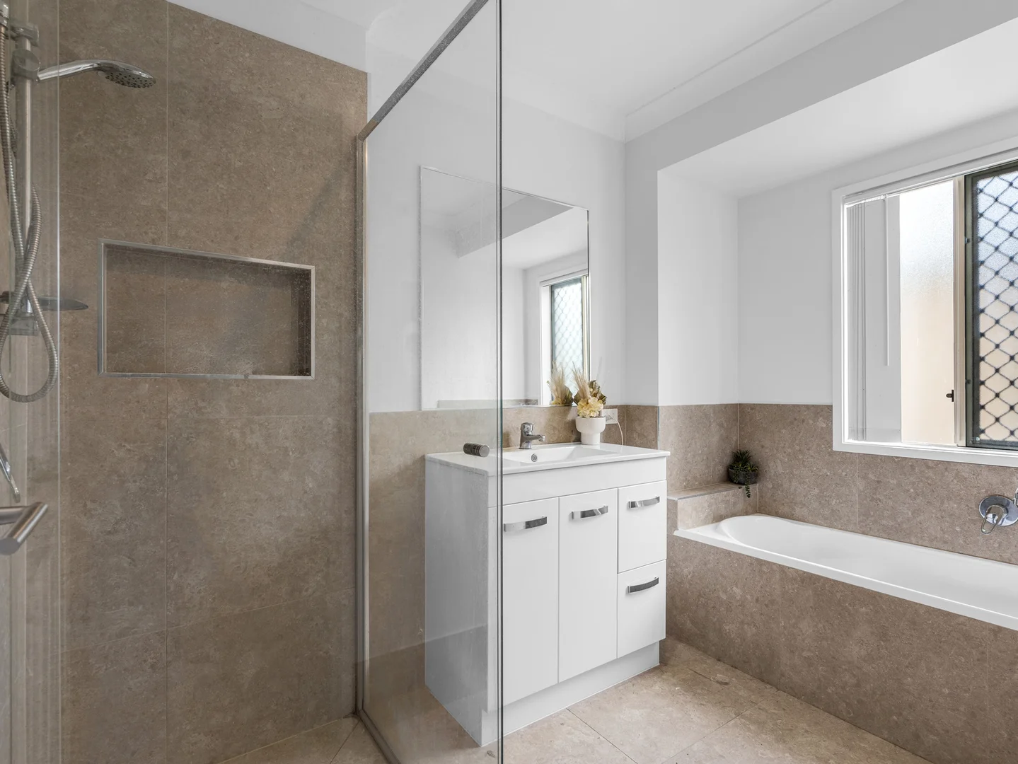 Additional image 19 of 429 Karrabin Rosewood Road, Walloon QLD 4306