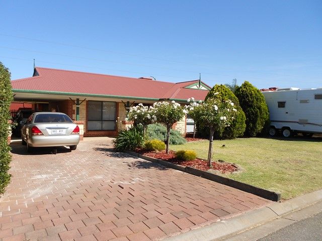 10 Stuart Drive, Craigmore SA 5114