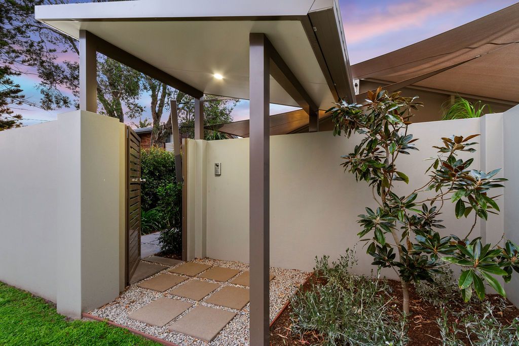 3 Plover Avenue, Paradise Point Property History & Address Research