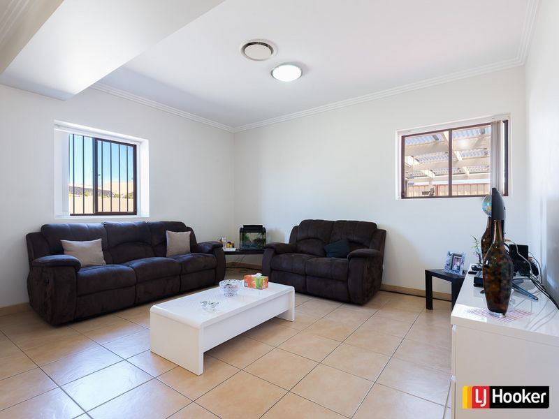 46 Pine Road, Casula NSW 2170, Image 2