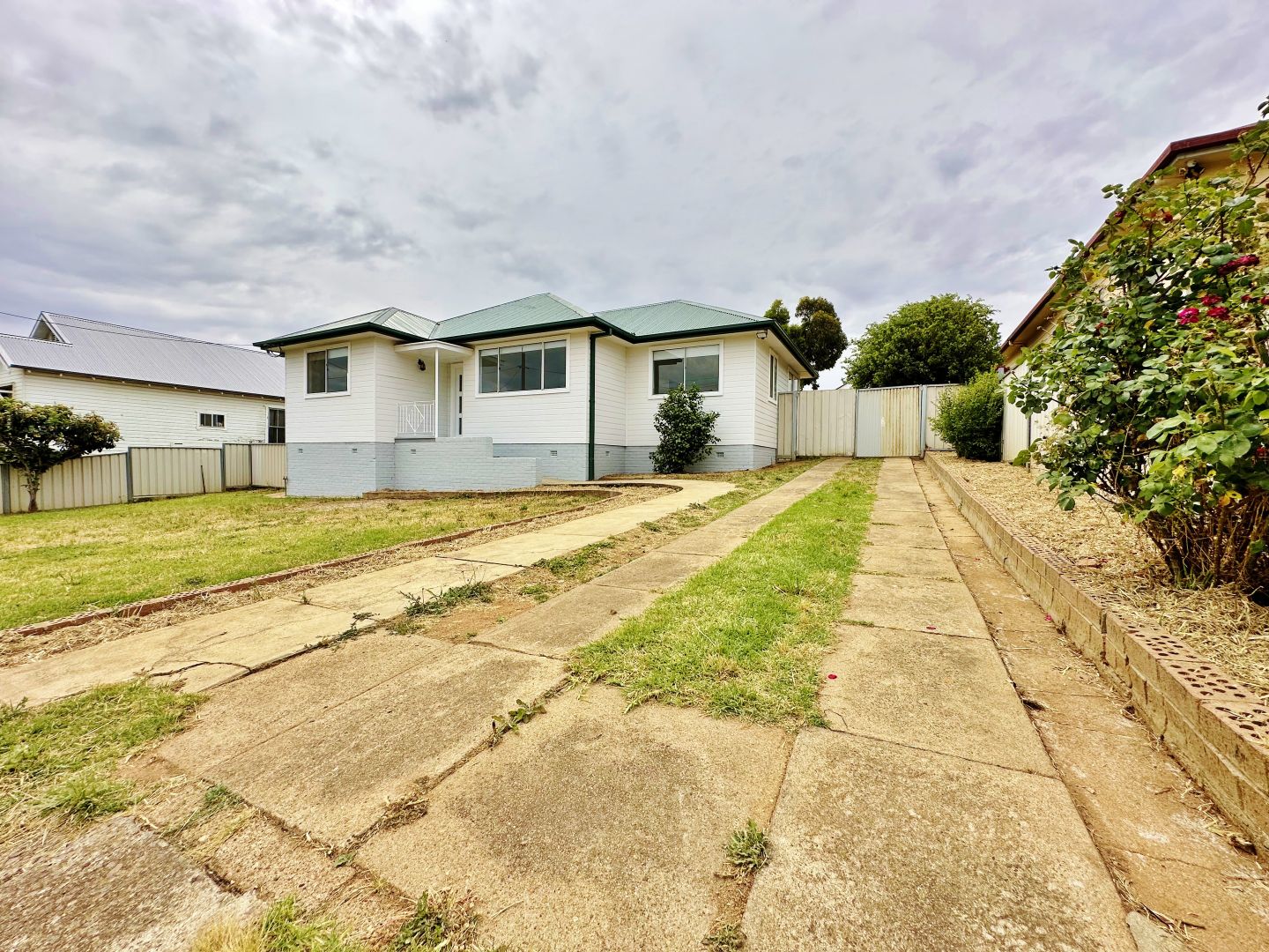 3 Brock Street, Young NSW 2594, Image 1