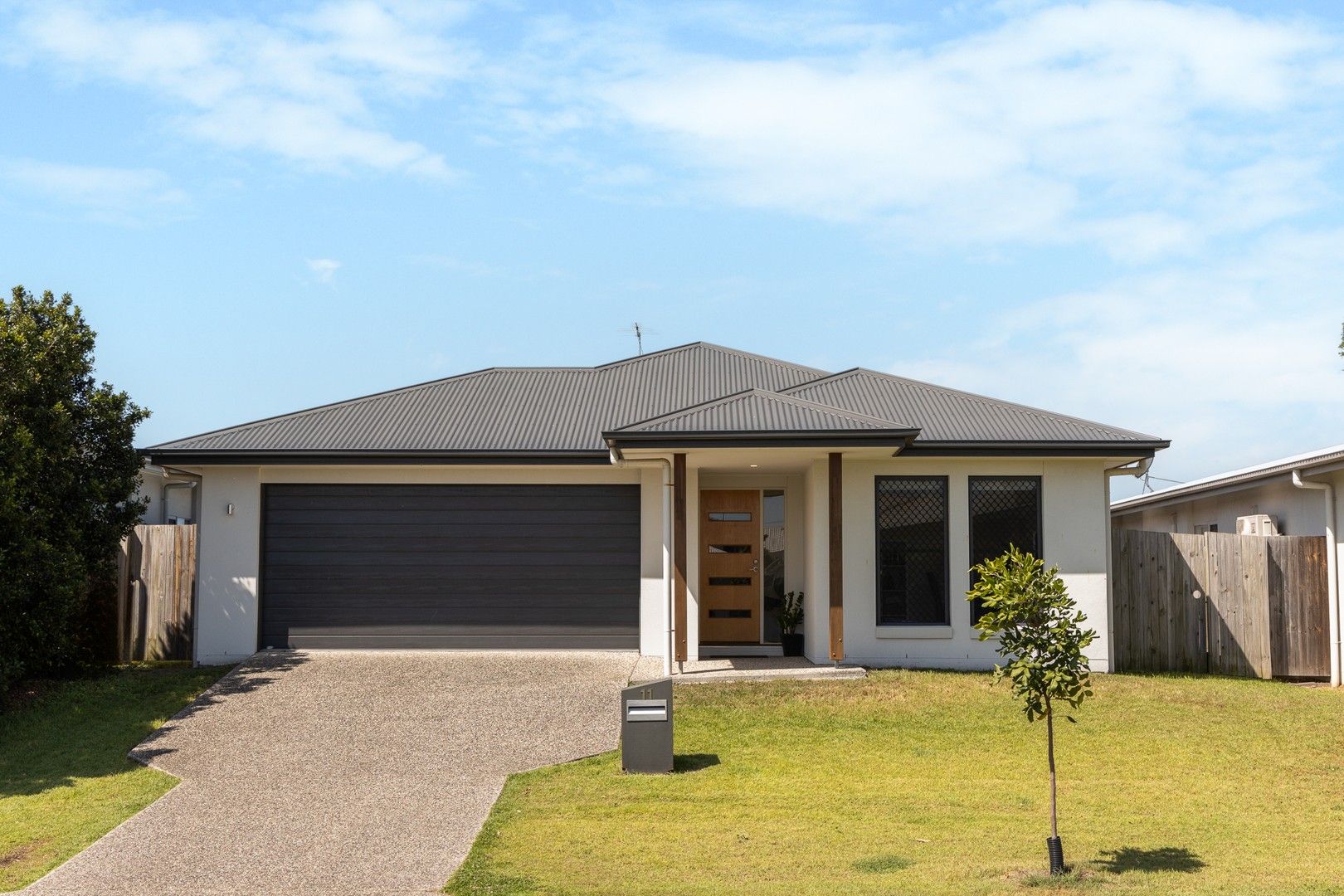 4 bedrooms House in 11 Kevpat Place NUDGEE QLD, 4014