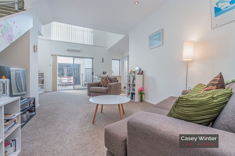 9 Gaudi Way, Clarkson WA 6030, Image 2