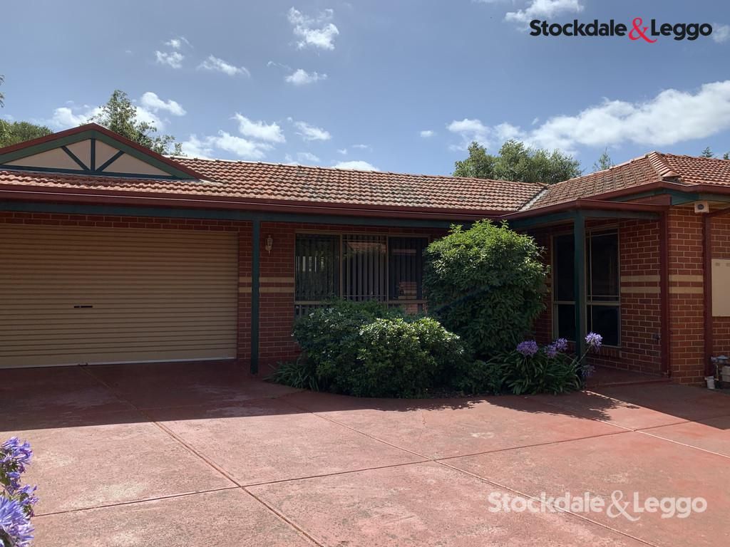 3 bedrooms House in 2/6 Lochmaben Crt GREENVALE VIC, 3059
