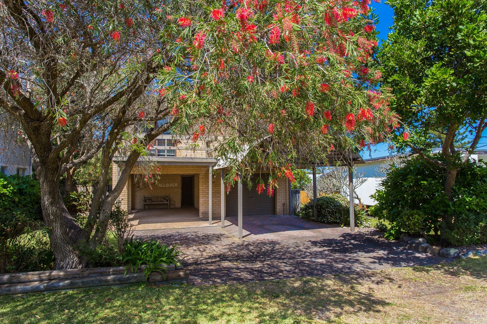 24 Croll Street, Blueys Beach NSW 2428, Image 2