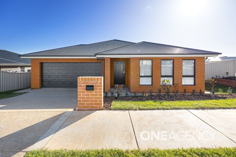 8 ZARA STREET, Gobbagombalin NSW 2650, Image 1