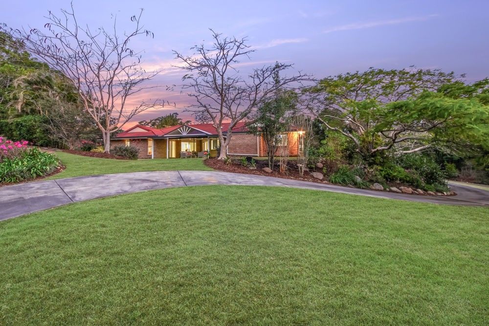 2 Midwood Court, Samford Valley QLD 4520