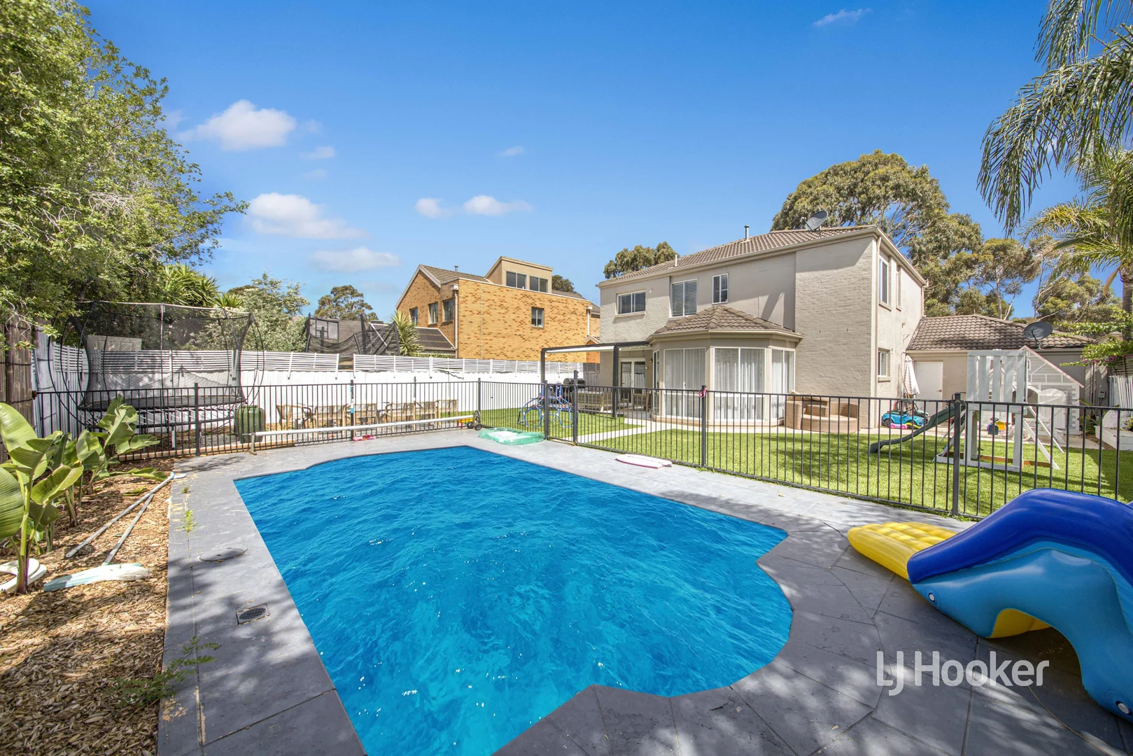 Additional image 19 of 29 Lakeside Drive, Sanctuary Lakes VIC 3030